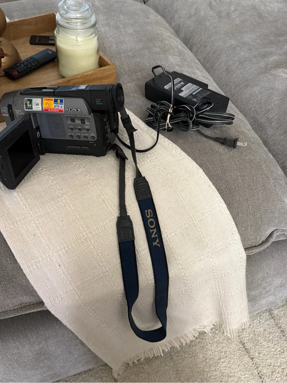 Sony Handycam CCD-TRV72 NTSC Video Hi8 Camcorder / Tested / + Accessories